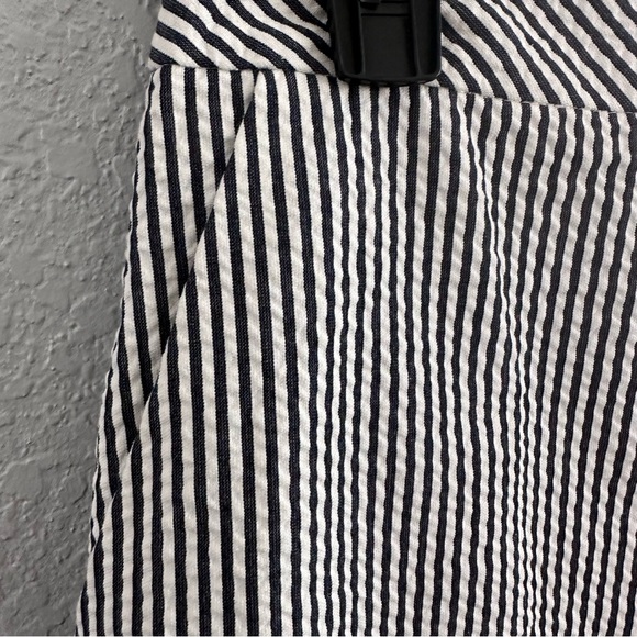J.Crew Striped Seersucker Pencil Skirt Size 4 - Picture 3 of 11